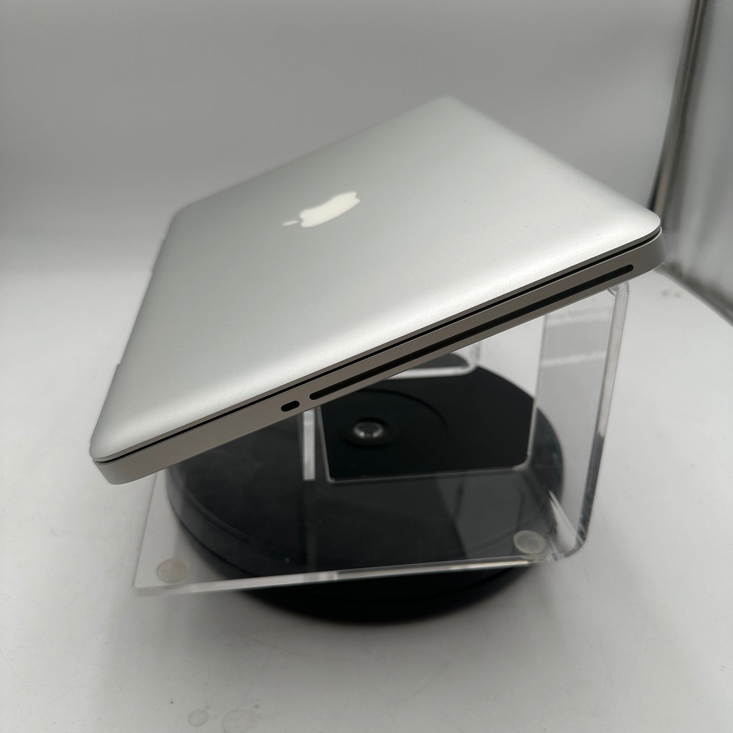Apple MacBook Pro 13" A1278 (2011) Core i5 2.3GHz 16GB RAM 500GB SSD