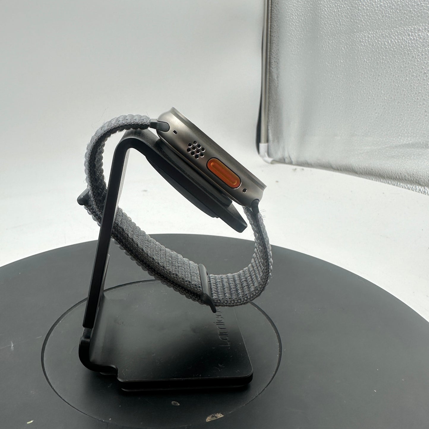 Apple Watch Ultra 2 A2986 (2023) GPS + Cellular 49mm Titanium Smart Watch