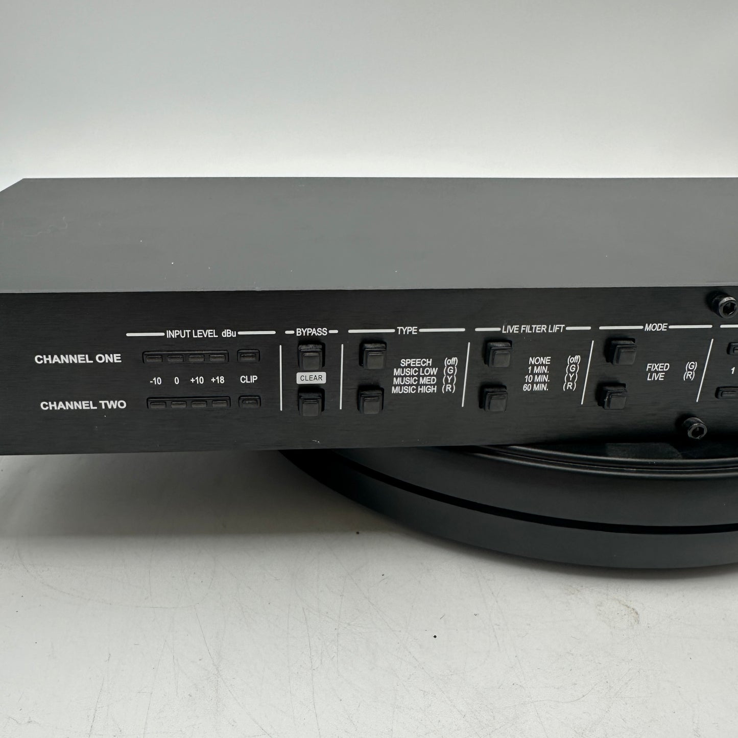 DBX DBX224V Advanced Feedback Suppression READ