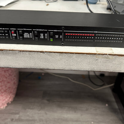 DBX DBX224V Advanced Feedback Suppression READ