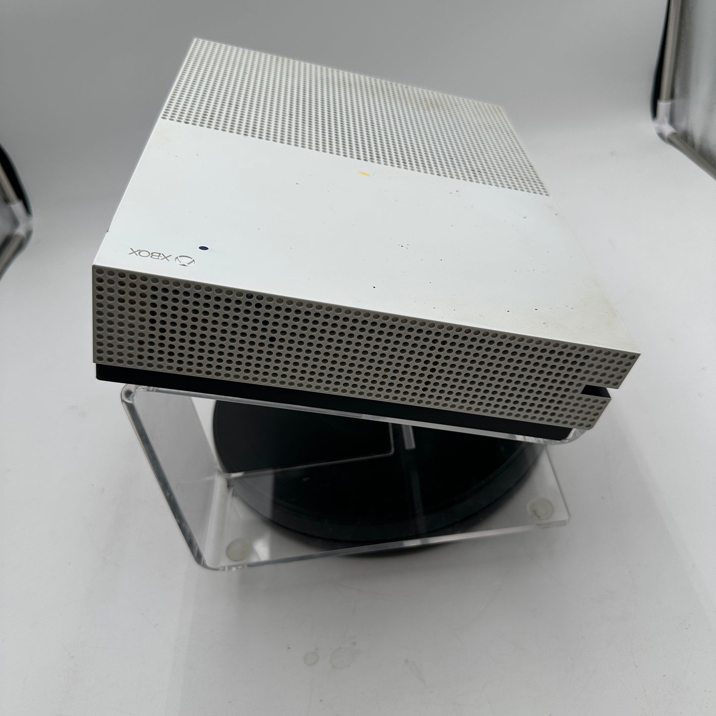 Microsoft Xbox One S (1681) 2016 READ