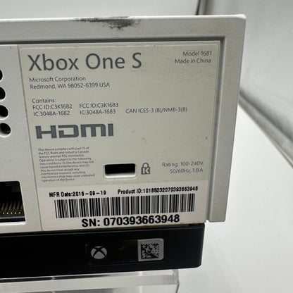 Microsoft Xbox One S (1681) 2016 READ