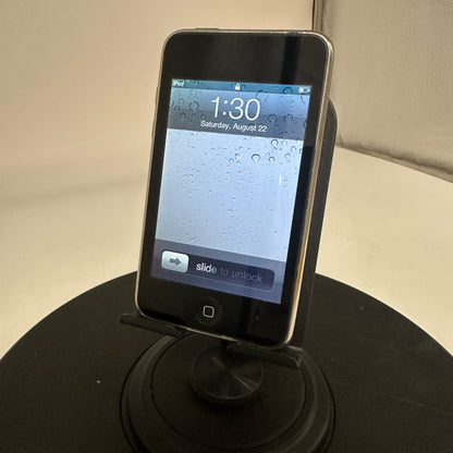 Apple iPod Touch 2nd Gen A1288 8GB Classic MP3 Player