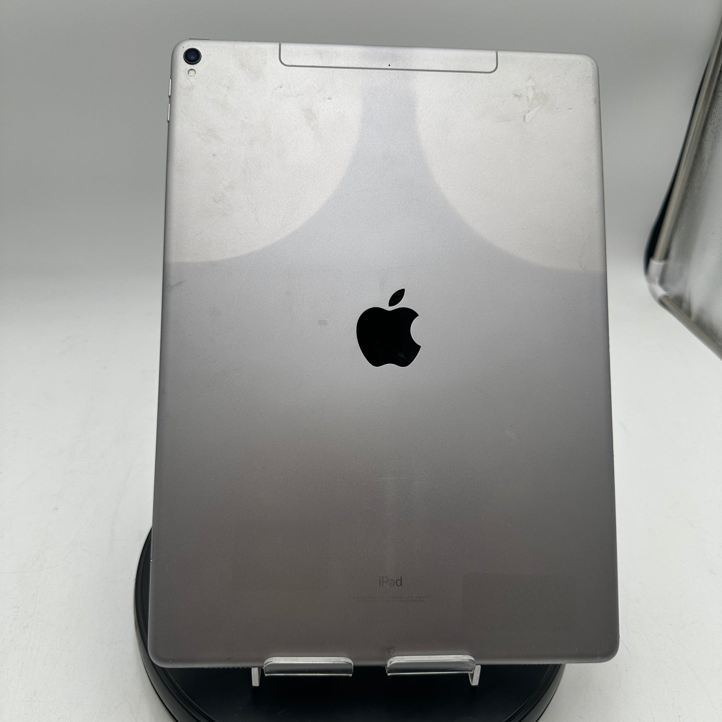 Apple iPad Pro 12.9" (2nd Gen) A1671 512GB Silver Unlocked READ