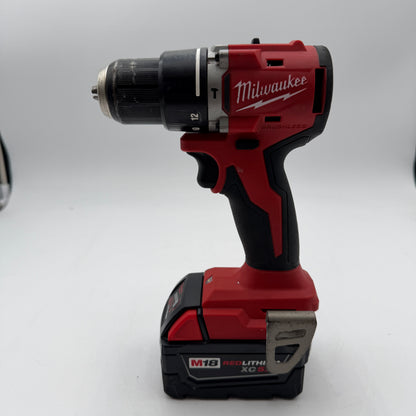 Milwaukee M18 1/2 Hammer Drill Driver with Battery