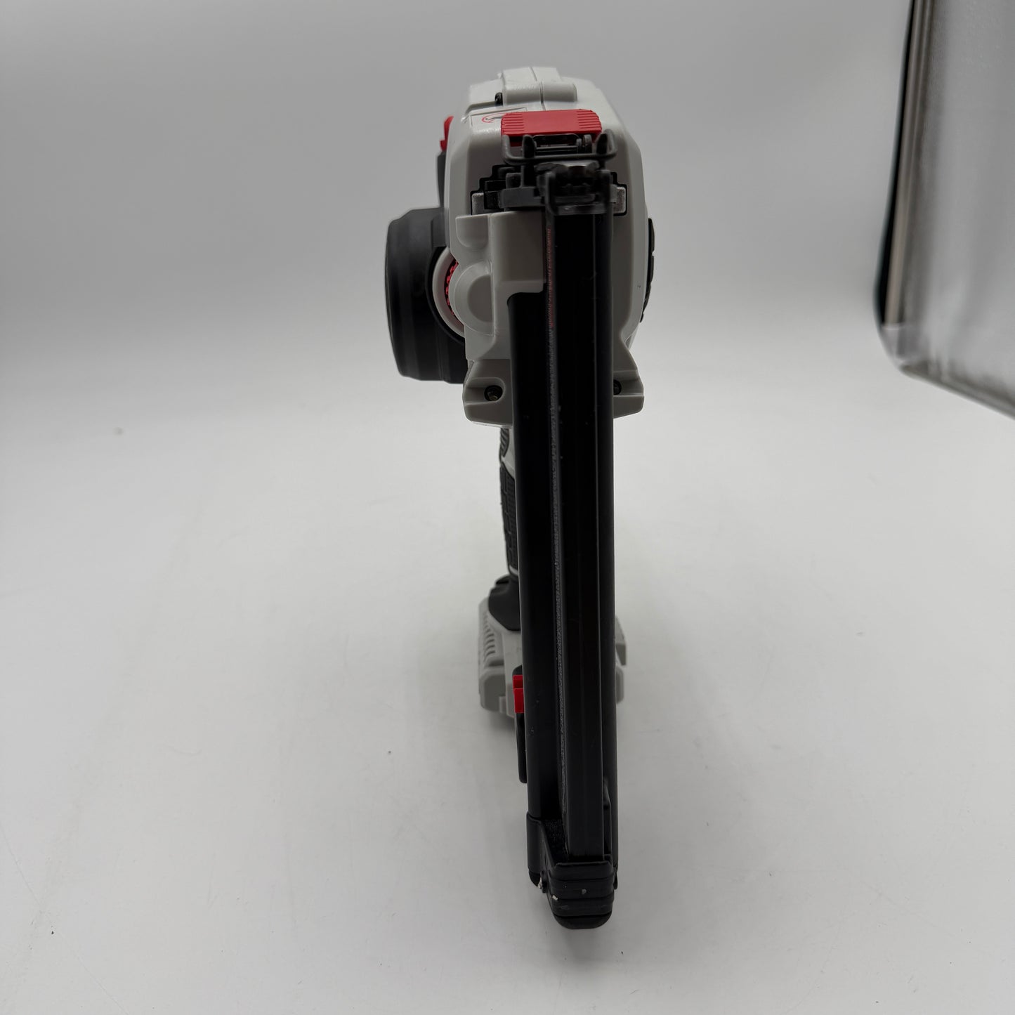 Porter Cable 2 in Brad Nailer PCC790 TOOL ONLY