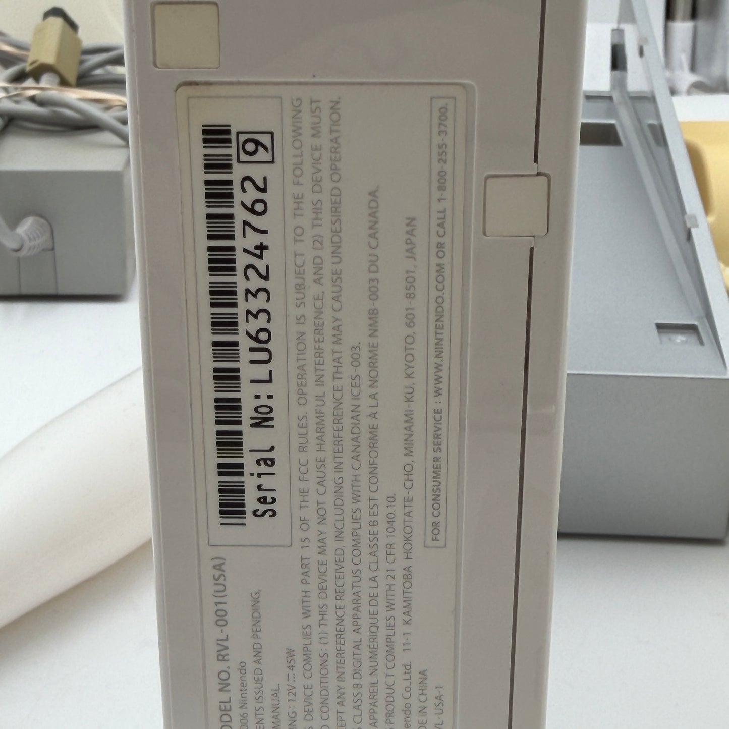 Nintendo Wii RVL-001 with Extras READ