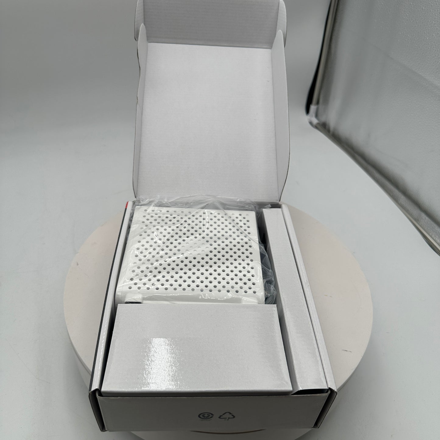 Surfboard SB6183 Cable Modem