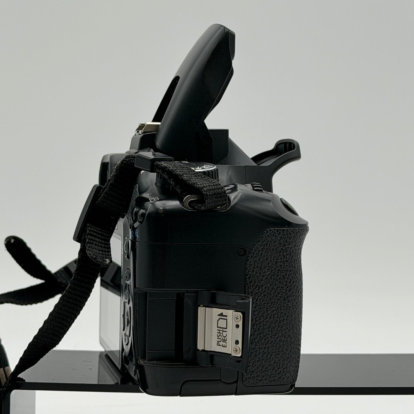 Canon EOS Rebel XSi Digital SLR Camera Body 450D