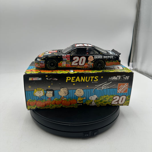 Action Racing 2002 Tony Stewart #20 Home Depot Peanuts Great Pumpkin 1:24 Diecast