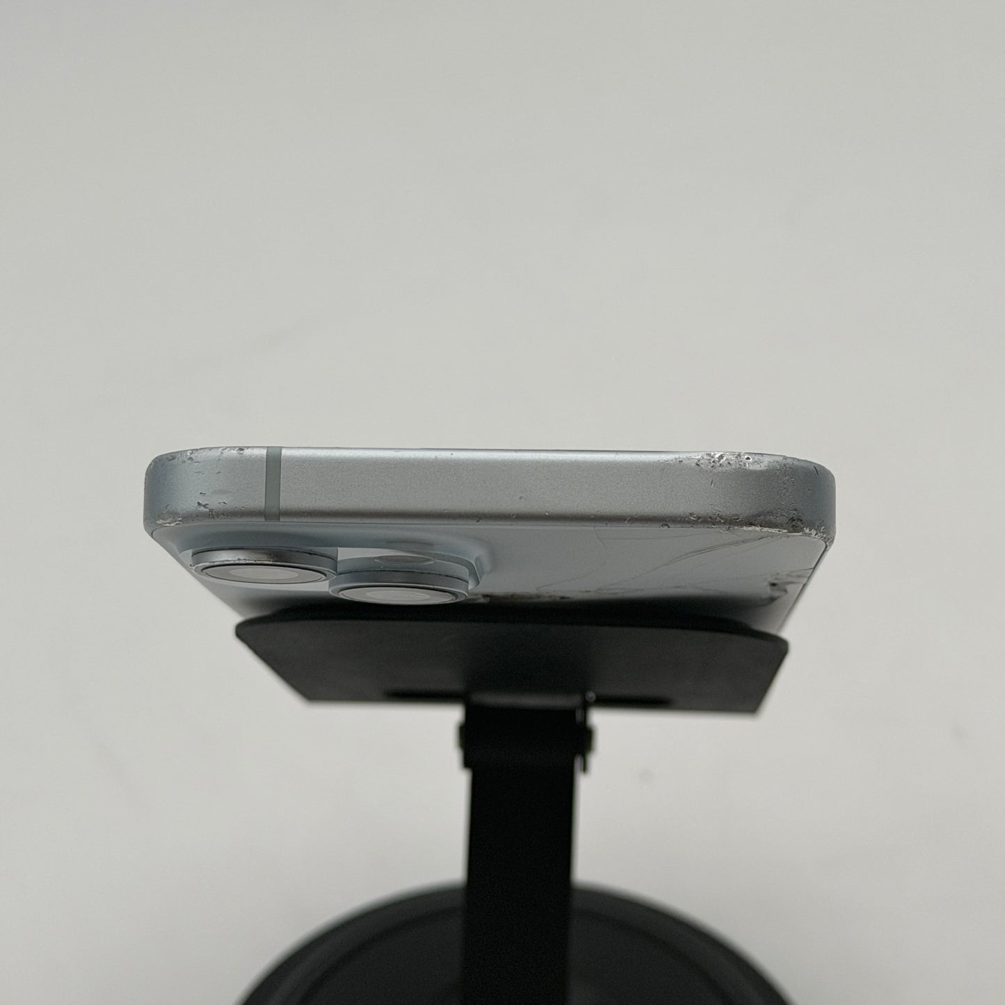 Apple iPhone 15 6.1 128GB READ
