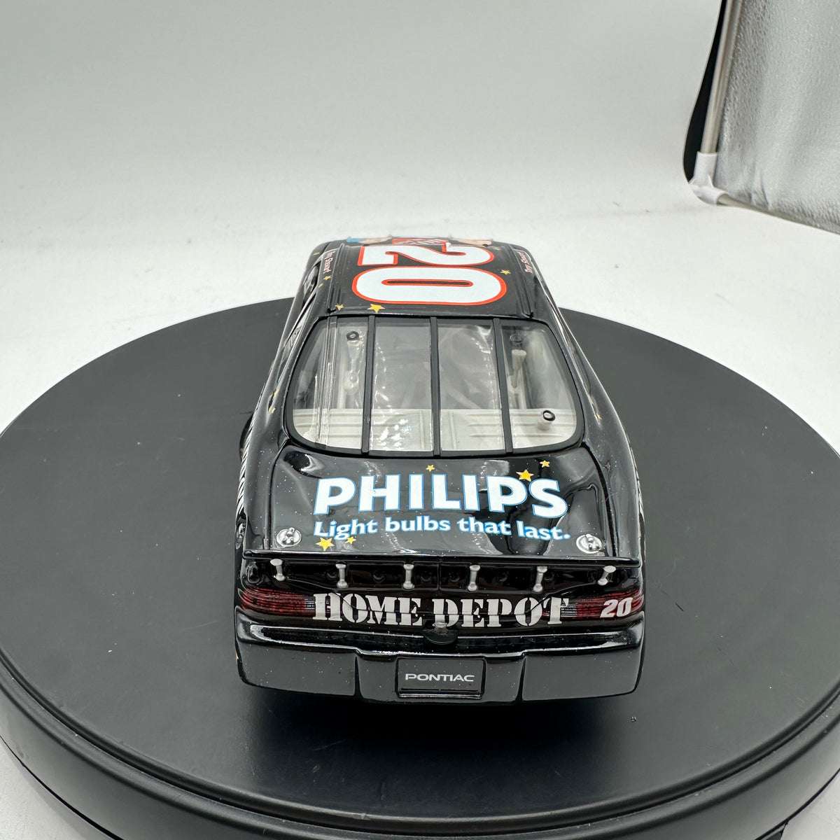 Action Racing 2002 Tony Stewart #20 Home Depot Peanuts Great Pumpkin 1:24 Diecast