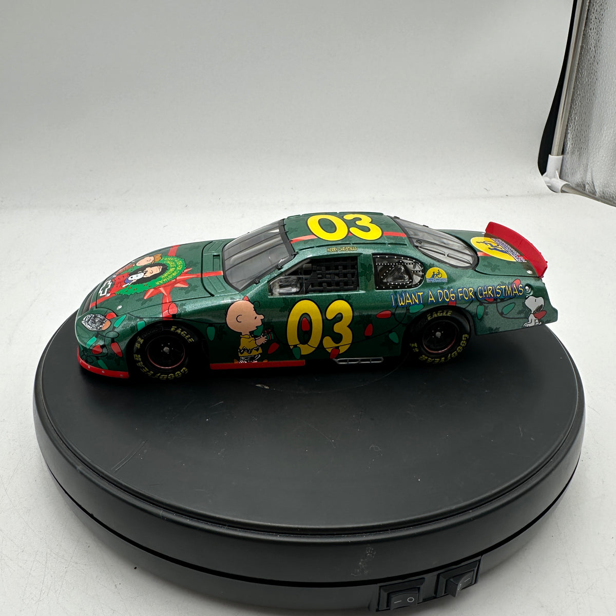Action Racing ARC 1:24 2003 Chevrolet Monte Carlo Diecast Peanuts