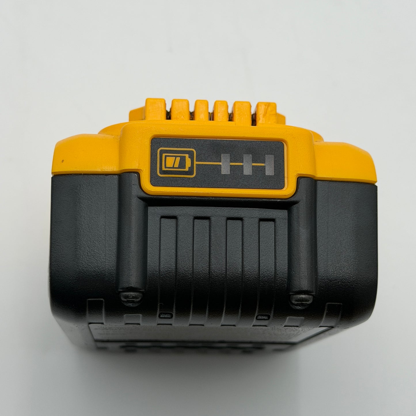 DEWALT DCB205 20V 5.0Ah Battery Lithium READ