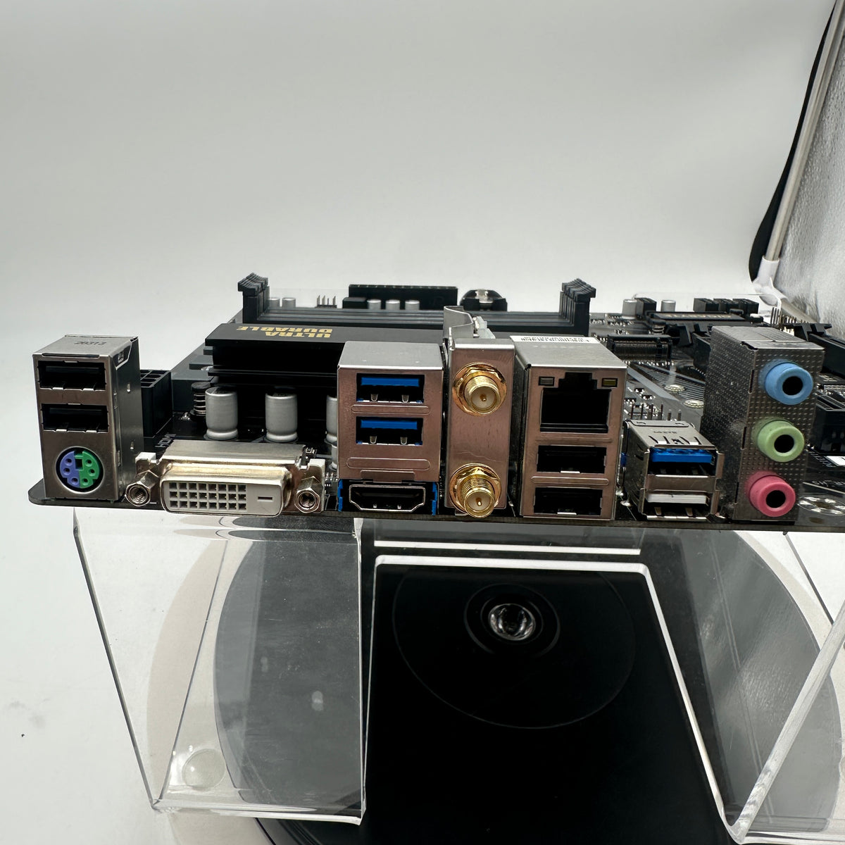 Gigabyte B550M DS3H AC Micro ATX Motherboard
