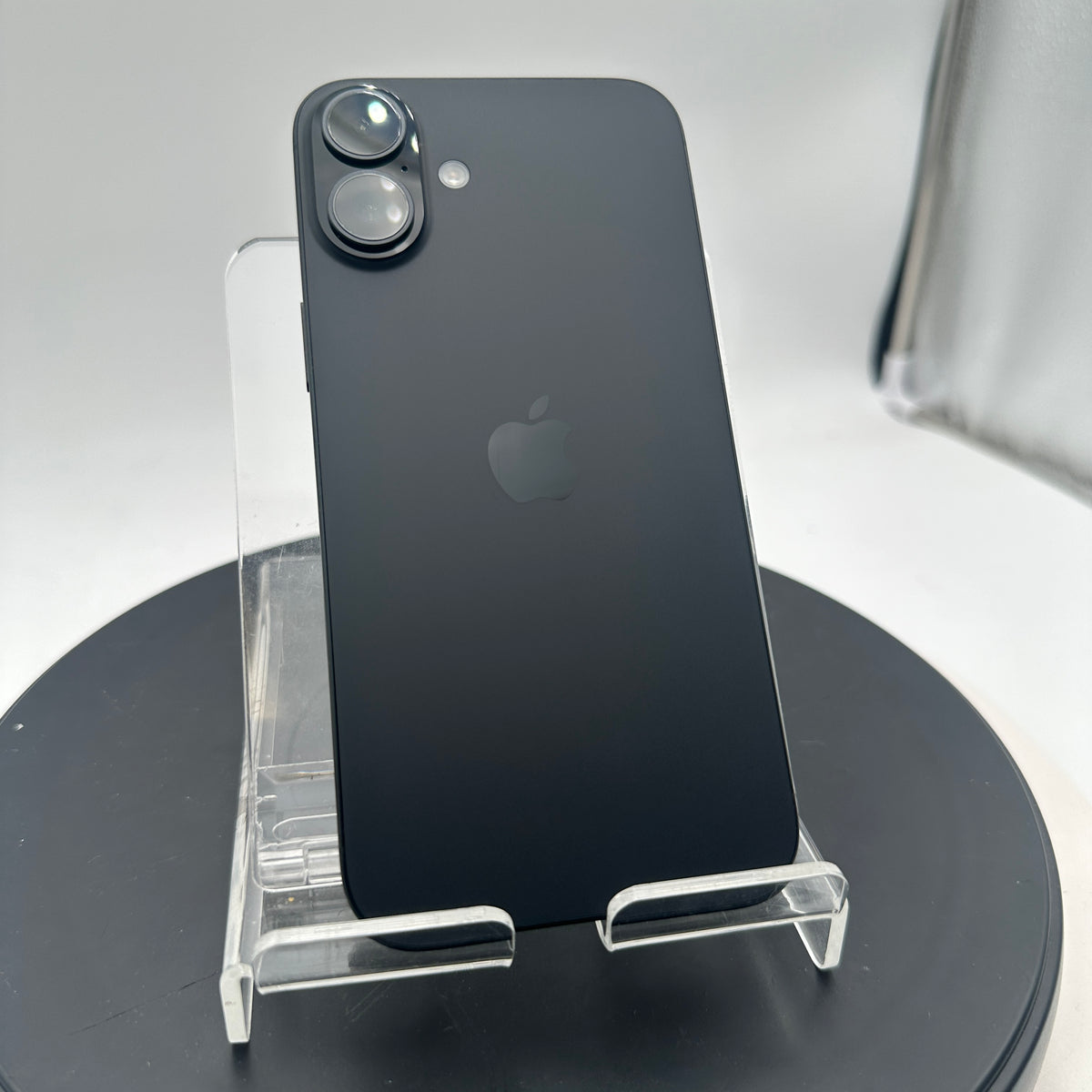 Apple iPhone 16 Plus 128GB Black Boost Mobile READ