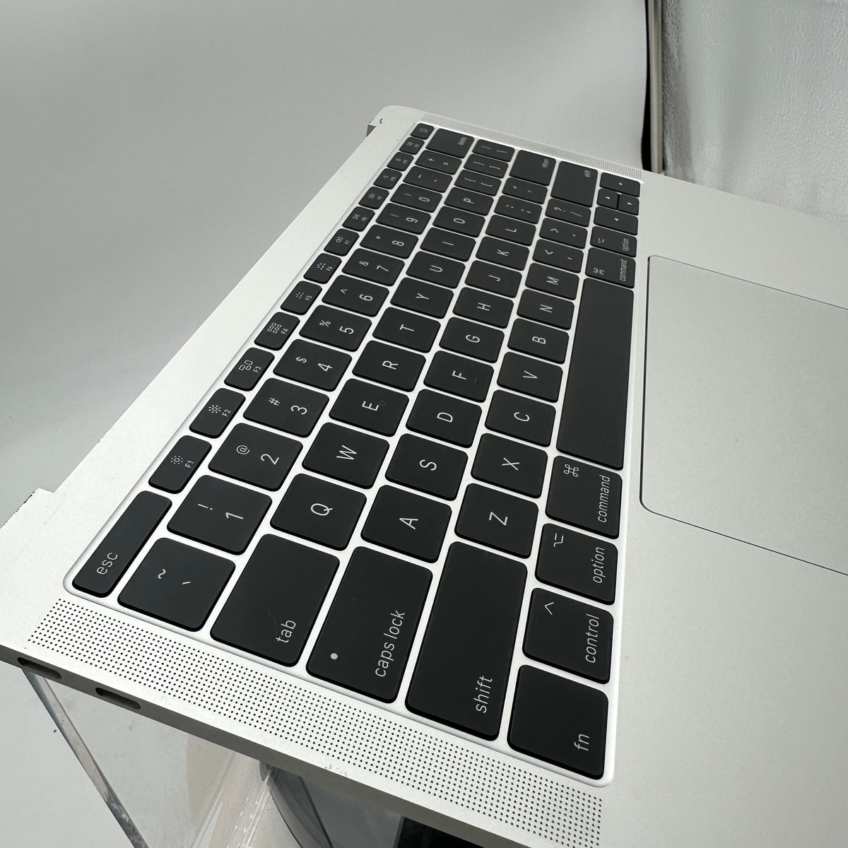 Apple MacBook Air 13" A1708 Keyboard and Trackpad READ