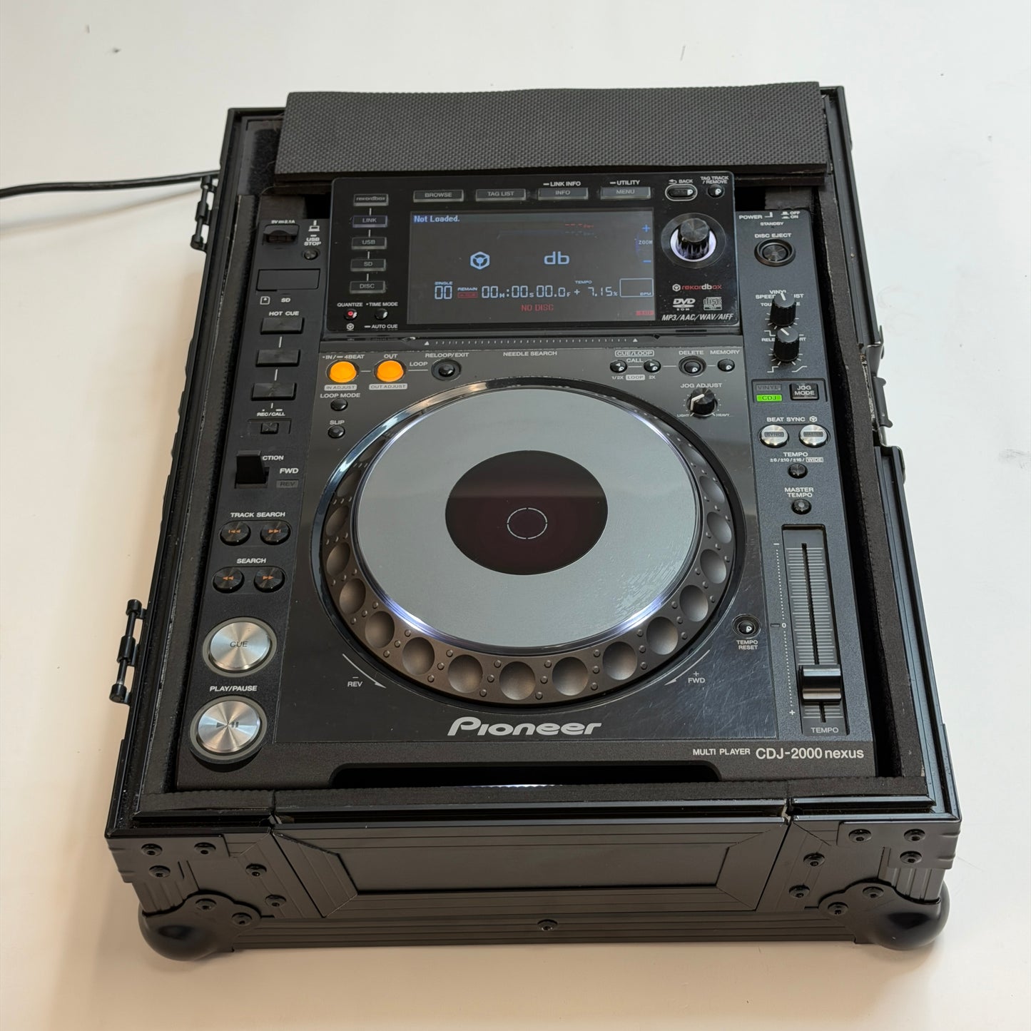 Pioneer CDJ-2000 Nexus Pro Audio DJ Player Deck With Flight Case