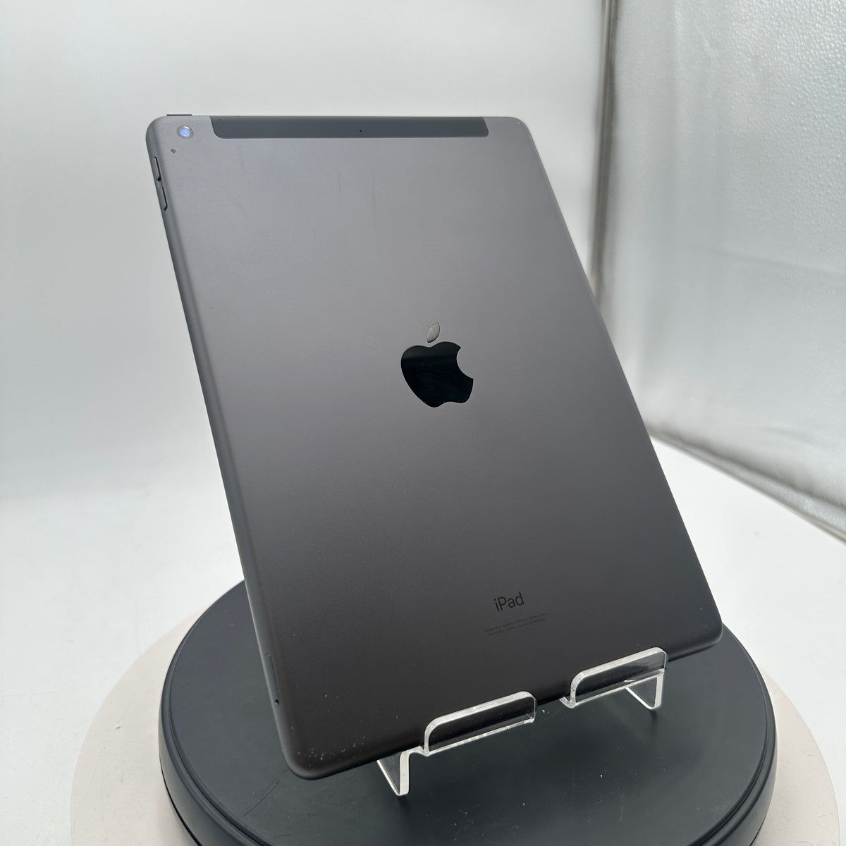 Apple iPad 9th Gen A2603 64GB Space Gray Unlocked READ