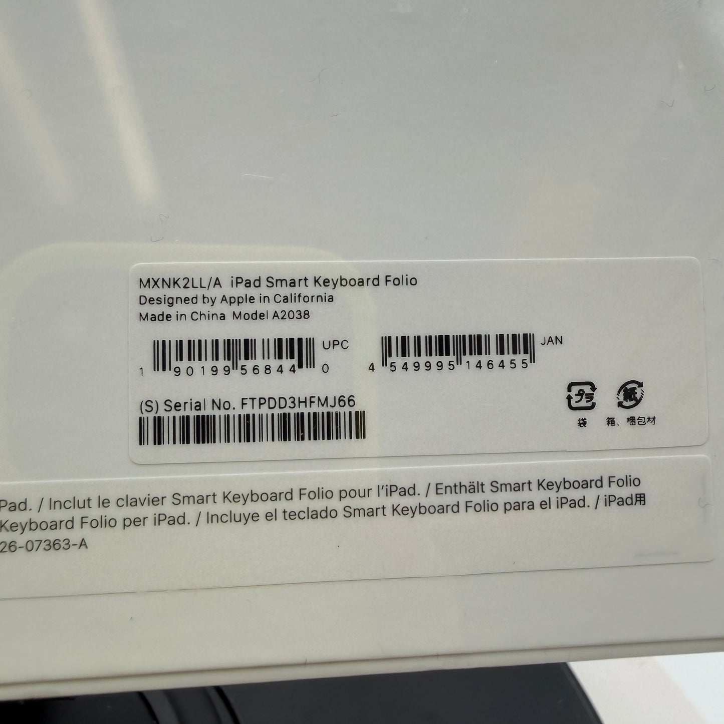 Apple iPad Smart Keyboard Folio A2038 11 Inch