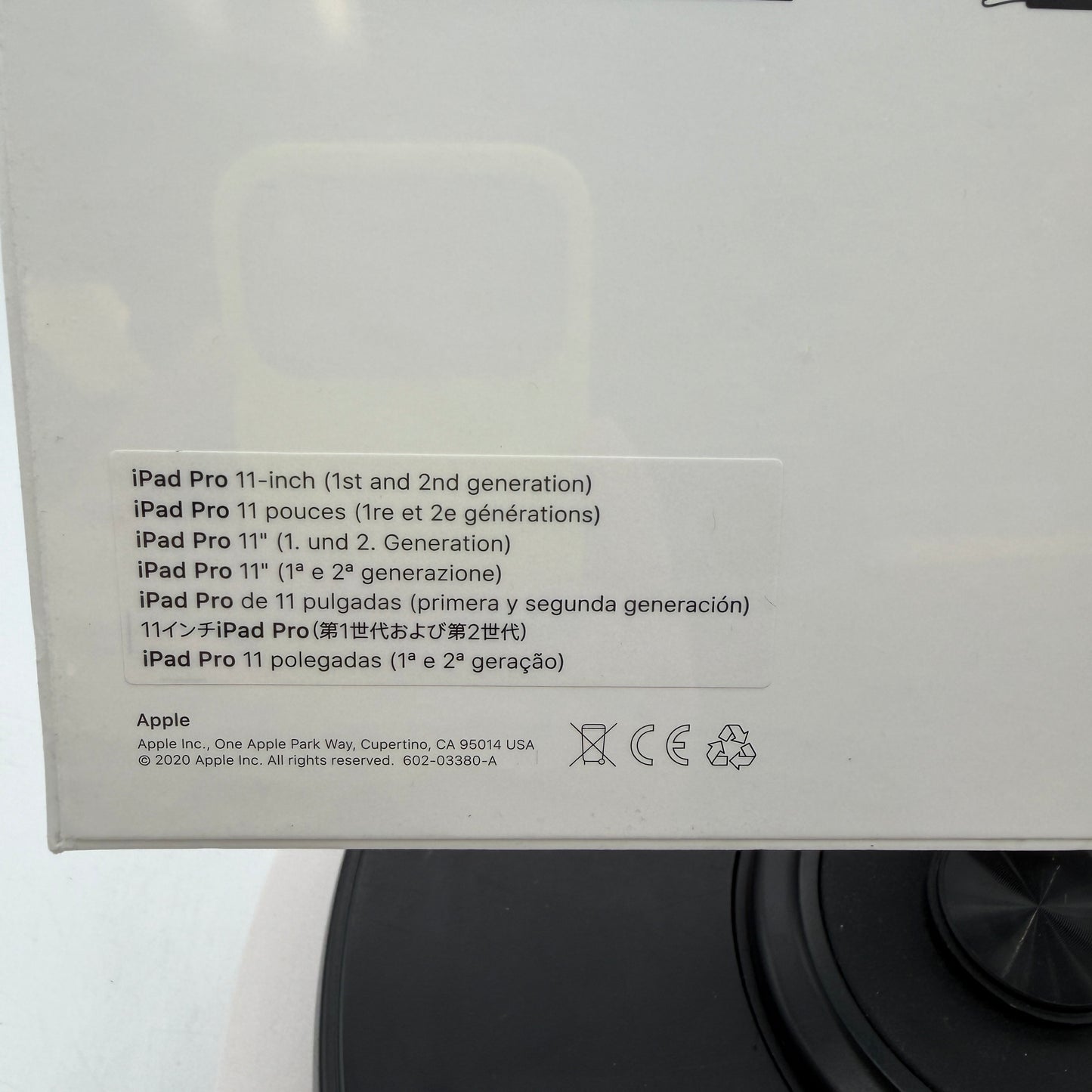 Apple iPad Smart Keyboard Folio A2038 11 Inch