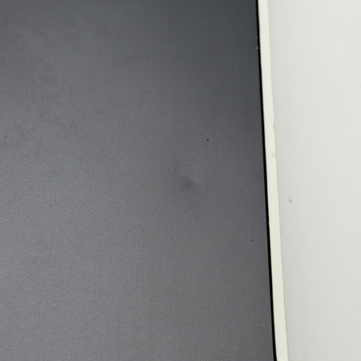 Apple iPad Pro 11" 5th Gen A2837 256GB READ