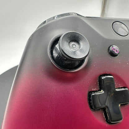 Microsoft Xbox One Wireless Controller Model 1708 READ