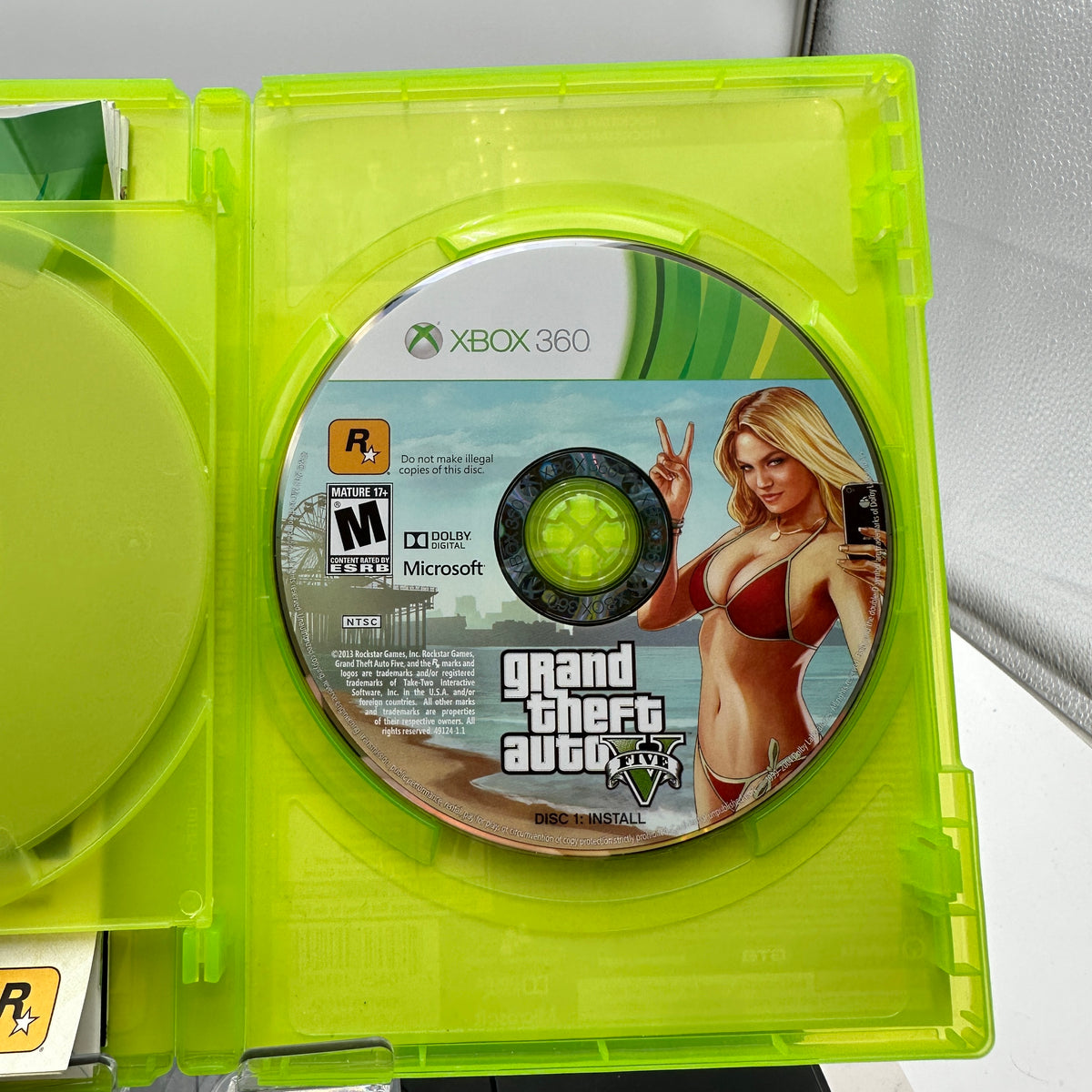 Xbox 360 Grand Theft Auto V CIB