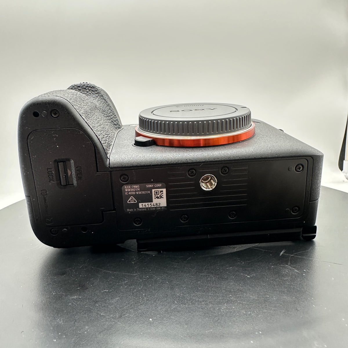 Sony A7R V Digital Camera READ MINTY