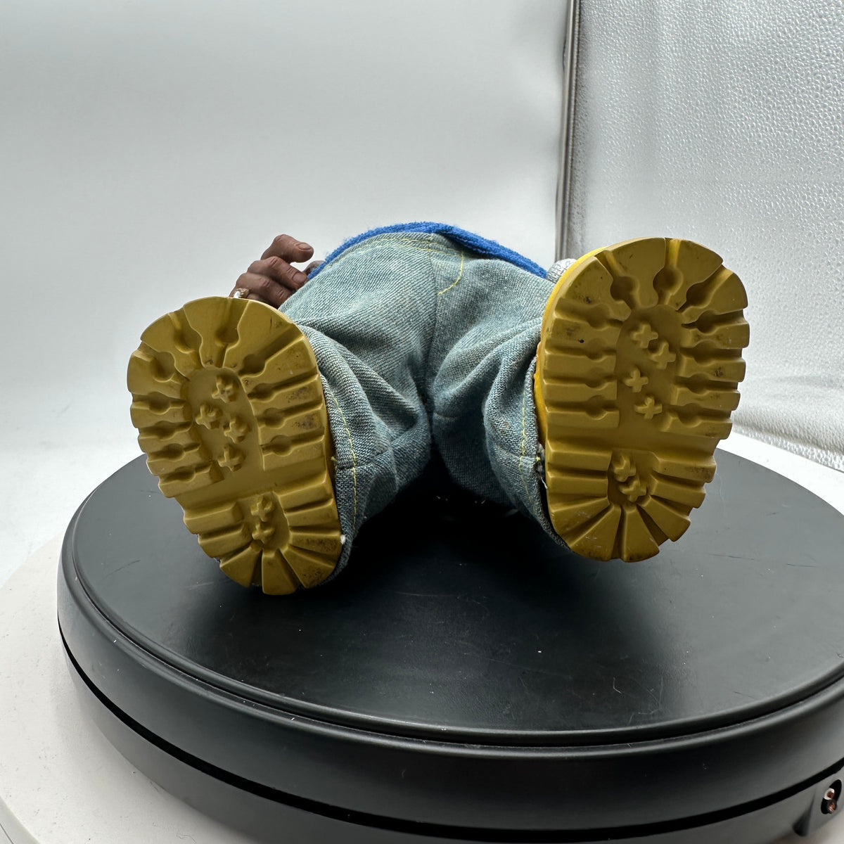 Mezco The Notorious B.I.G. Blue Jeans Pants & Yellow Boots Incomplete