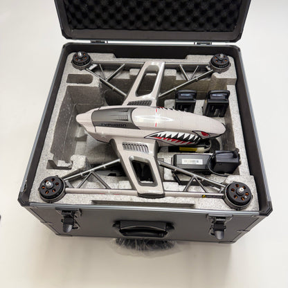 Yuneec Typhoon Q500 4K Quadrocopter Drone Kit with Controller & Accessories