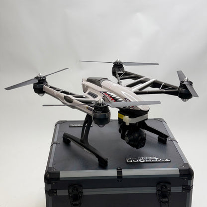 Yuneec Typhoon Q500 4K Quadrocopter Drone Kit with Controller & Accessories