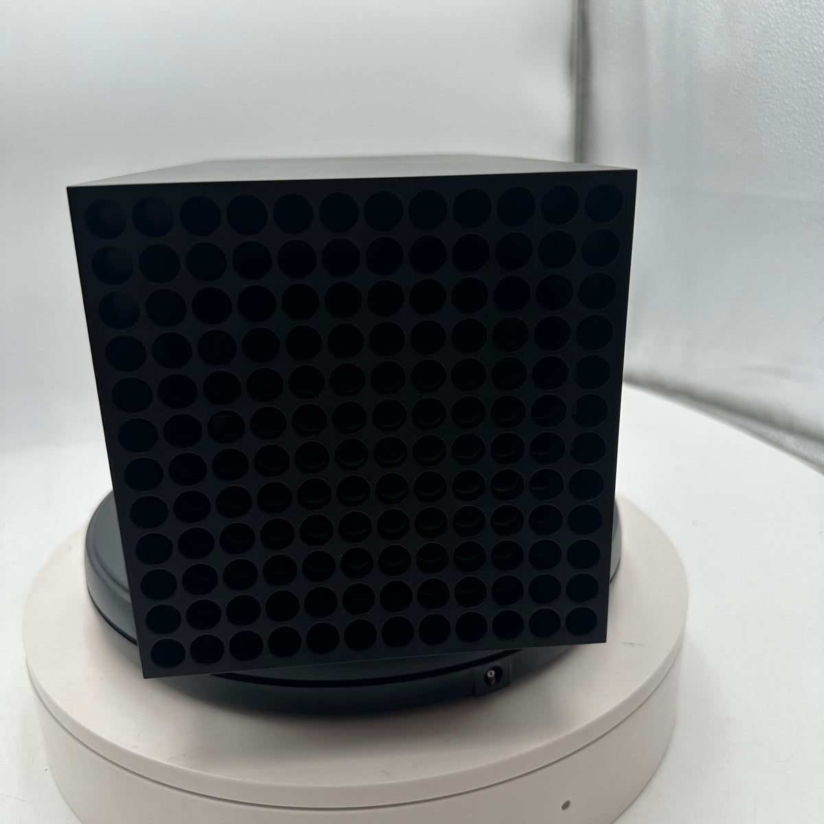 Microsoft Xbox Series X (1882) 2020 Console READ