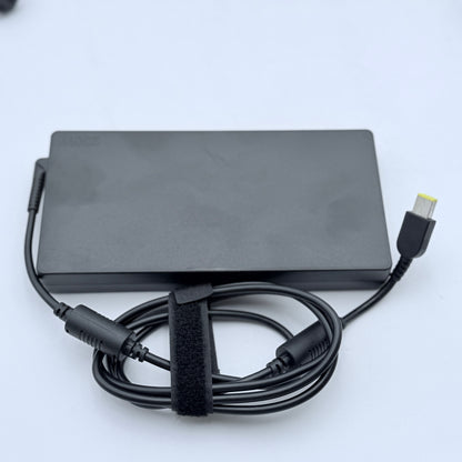 Lenovo ThinkPad Thunderbolt 3 Dock Gen 2 + OEM 135W Laptop PSU
