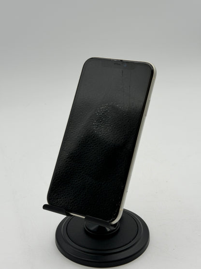 Used Apple iPhone 11 - 128GB - White - Unlocked