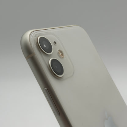 Used Apple iPhone 11 - 128GB - White - Unlocked