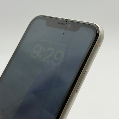 Used Apple iPhone 11 - 128GB - White - Unlocked