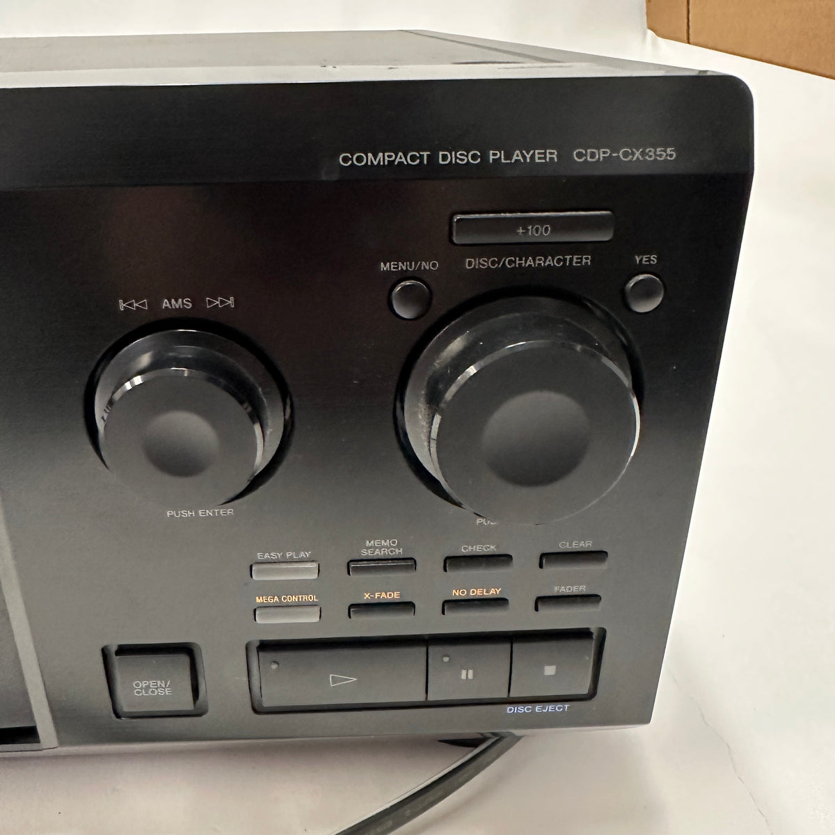 Sony CDP-CX355 300 Disc CD Player READ