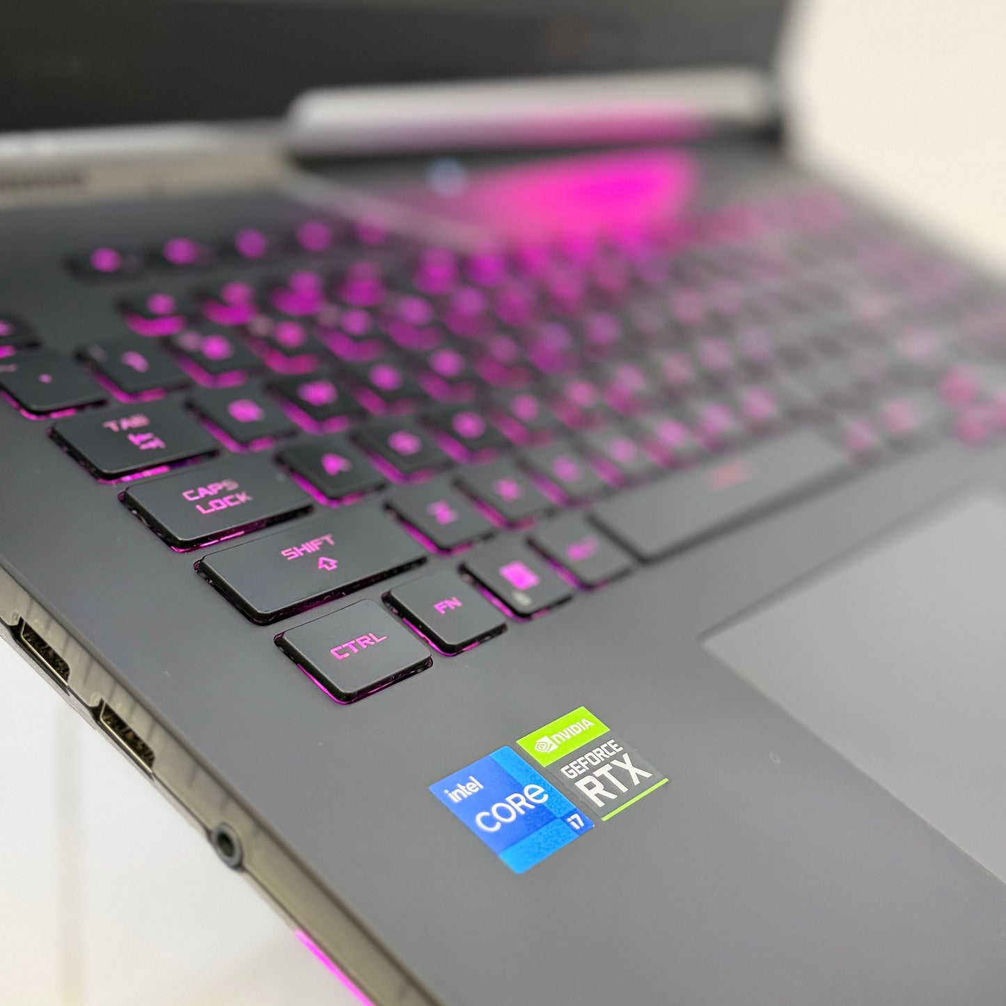 Asus ROG Strix Scar 17 G7337 Gaming Laptop - Core i7, RTX 3060, 2TB HDD
