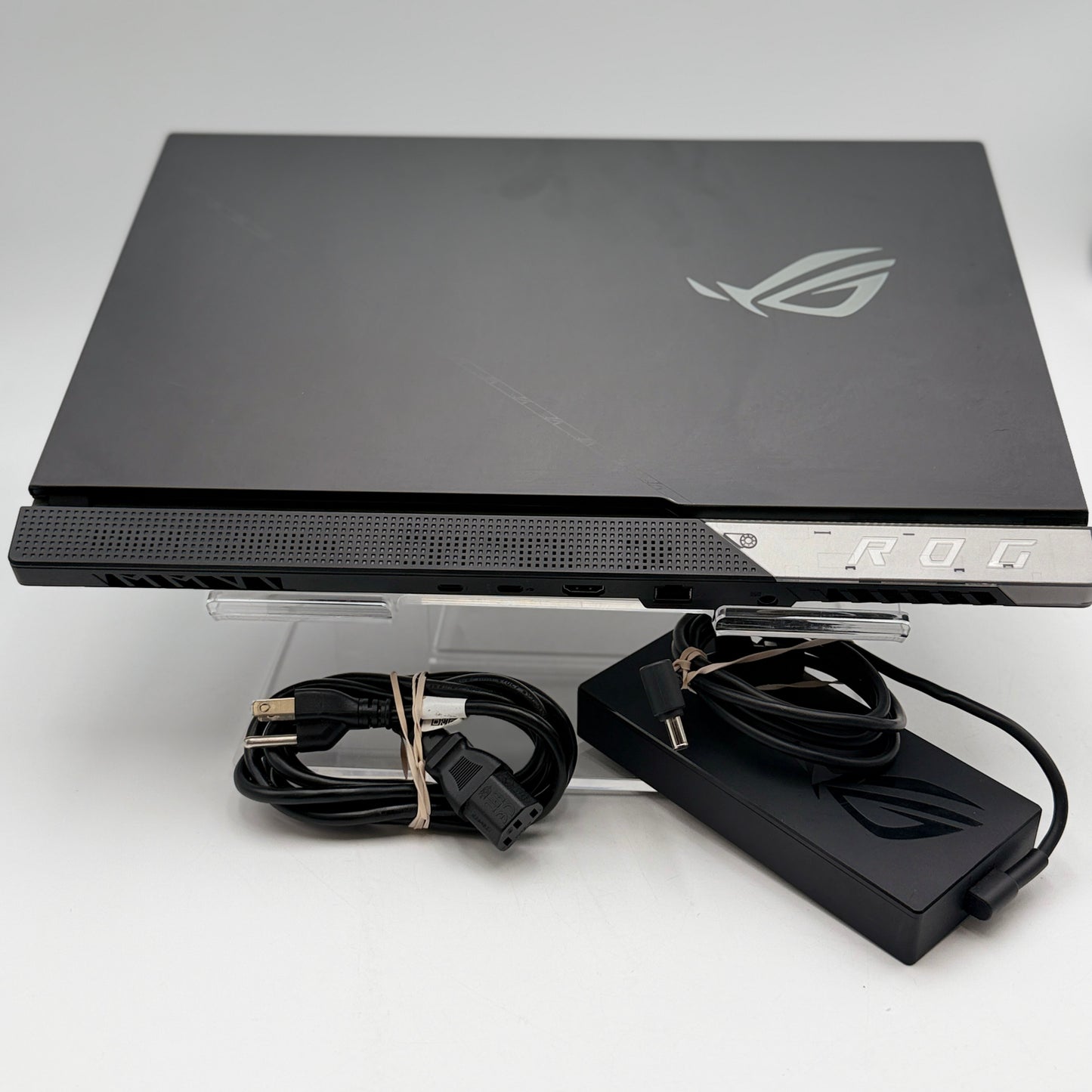 Asus ROG Strix Scar 17 G7337 Gaming Laptop - Core i7, RTX 3060, 2TB HDD