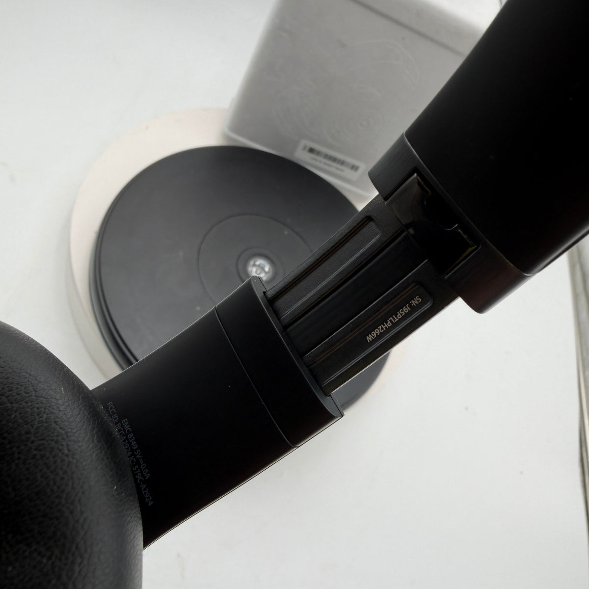 Beats Studio Pro A2924 Wireless Headphones Black MINTY