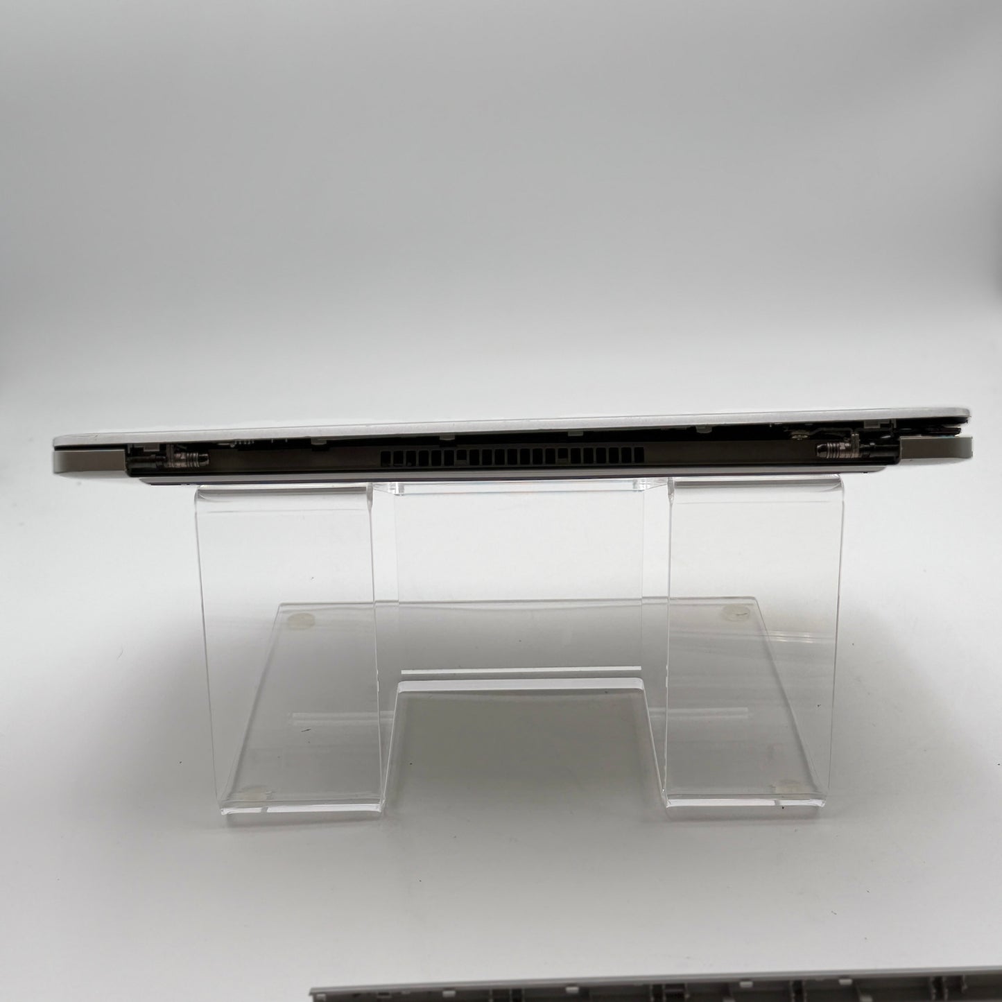 HP 15-DY5XXX Laptop - 1TB, 32GB RAM, Core i3-1215U for Parts or Repair