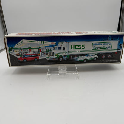HESS 1992 18 Wheeler and Racer New Stored with Batteries Removed