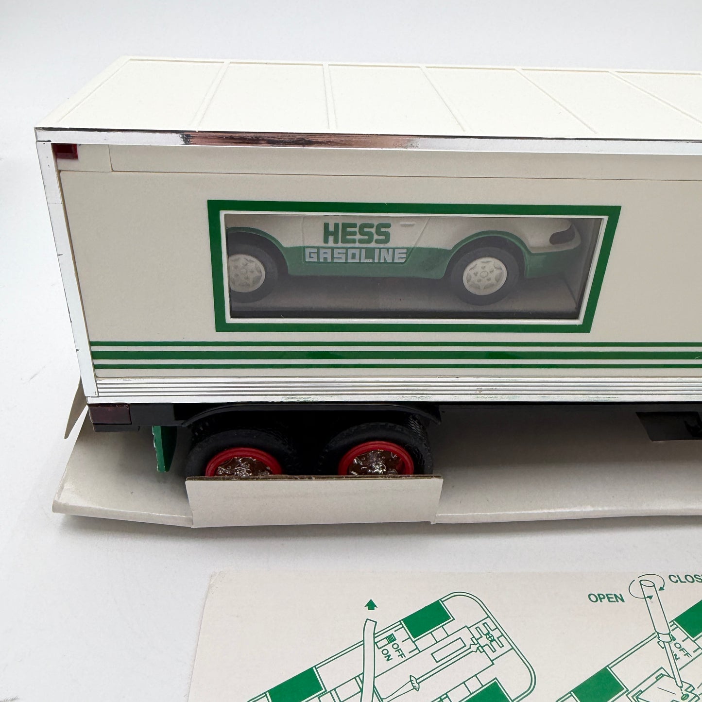 HESS 1992 18 Wheeler and Racer New Stored with Batteries Removed
