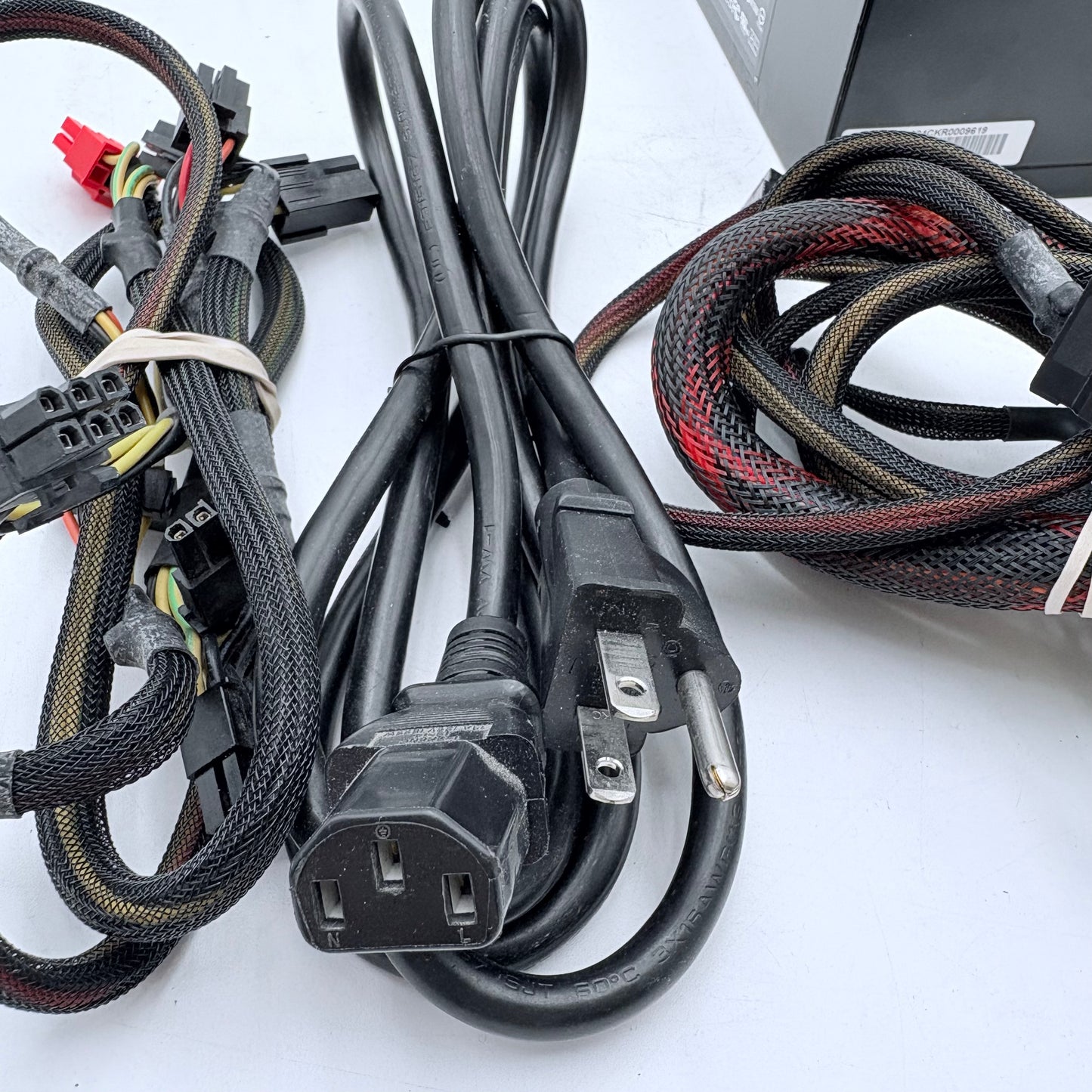 Antec EarthWatts EA-750 750W ATX Power Supply - Black - Used