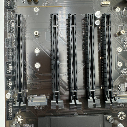 Gigabyte 8550 UD AC Motherboard