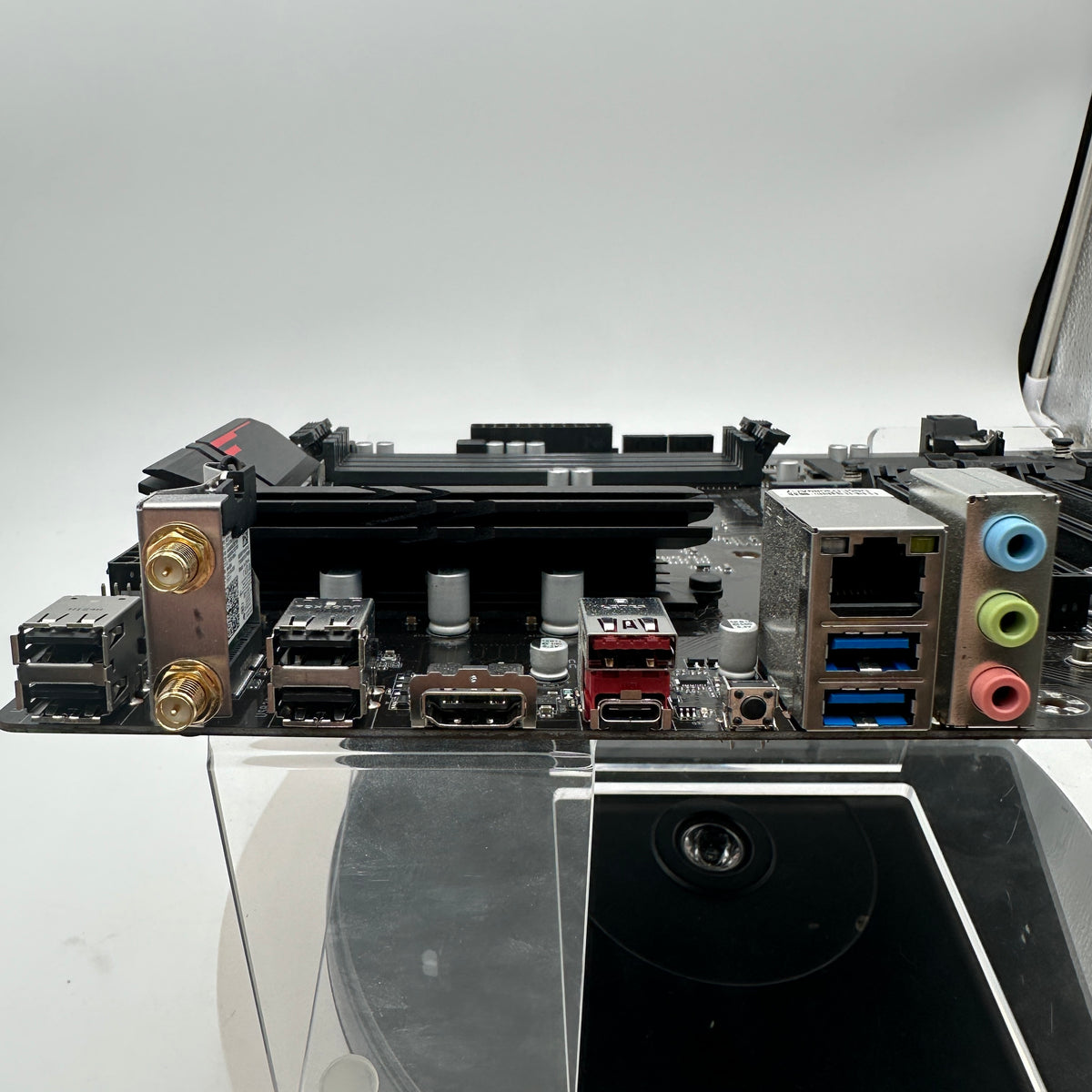 Gigabyte 8550 UD AC Motherboard