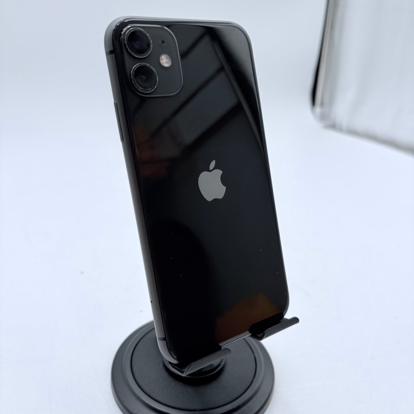Unlocked Apple iPhone 11 64GB Service Battery READ