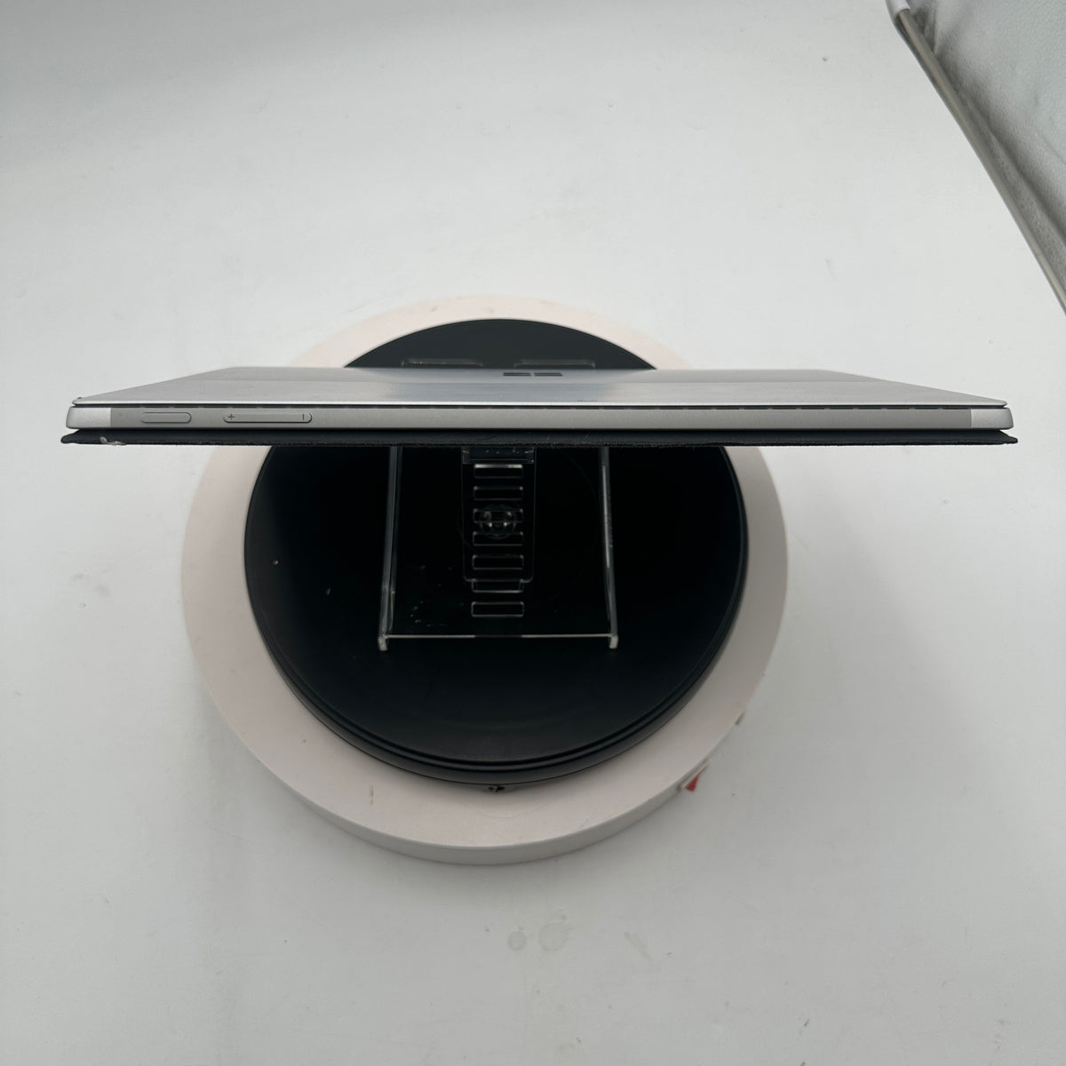 Microsoft Surface Pro 5 Model 1796 2017 128GB Wi-Fi