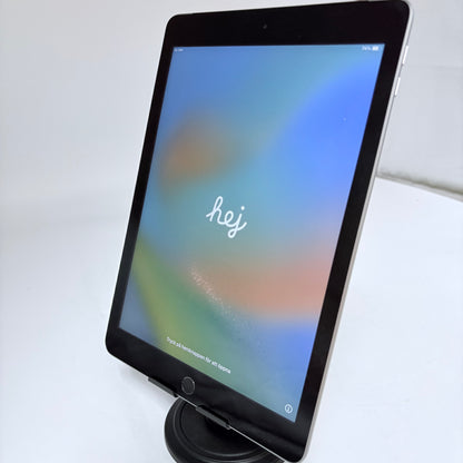 Apple iPad (5th Gen) Silver A1823 32GB WiFi Cellular Unlocked